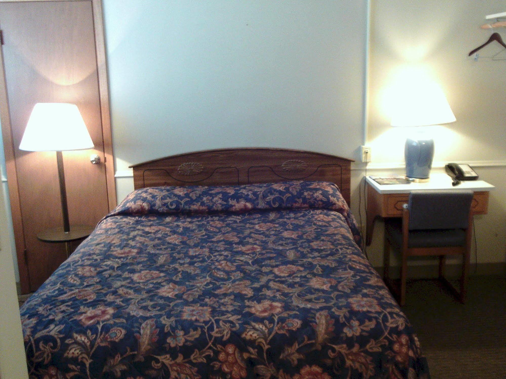 2Nd Street Inn & Suites Rochester Extérieur photo