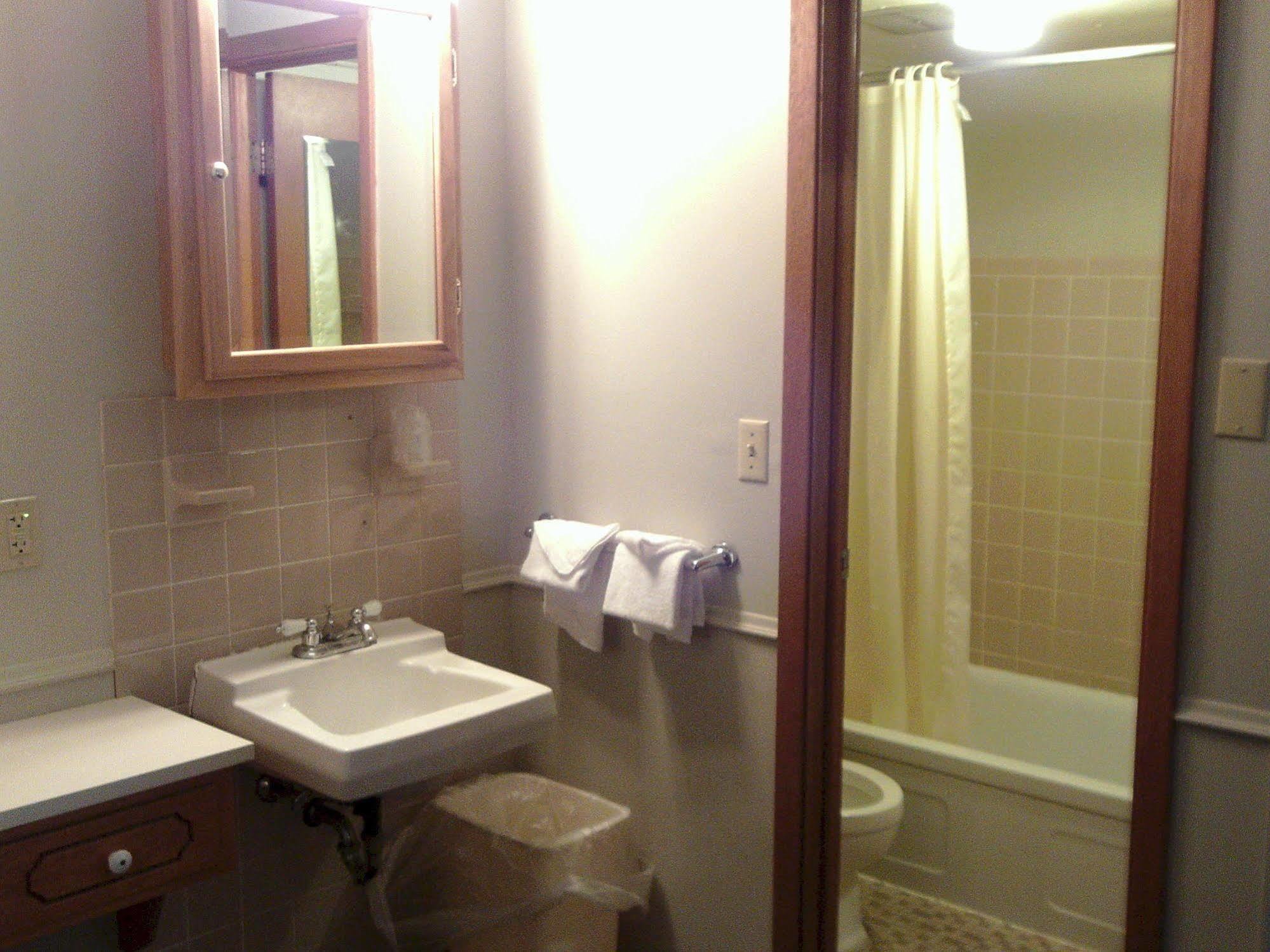 2Nd Street Inn & Suites Rochester Extérieur photo
